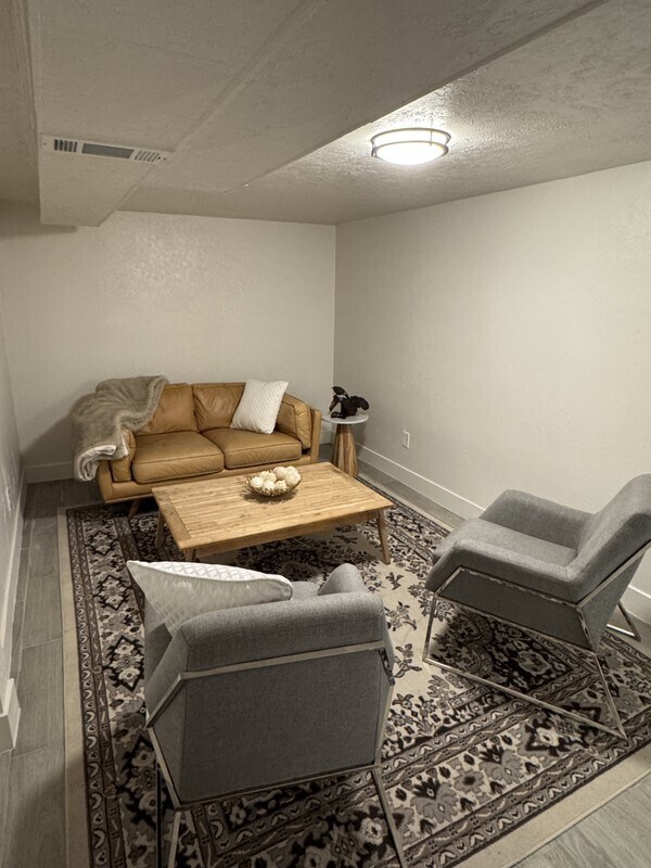 Building Photo - 8330 Bryce Dr