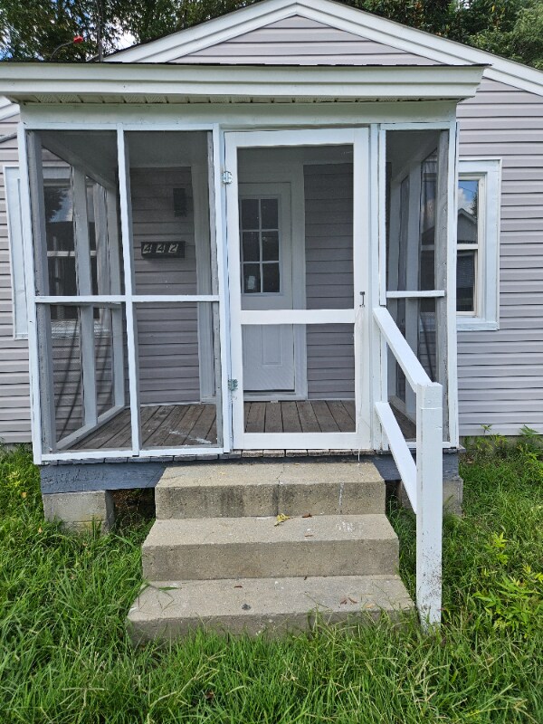 Building Photo - 442 Wilson St