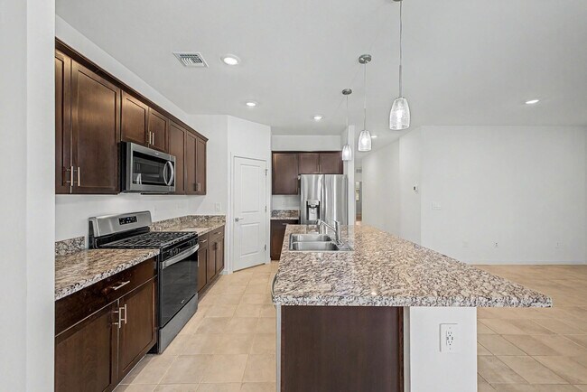 Building Photo - 35455 W Cartegna Ln