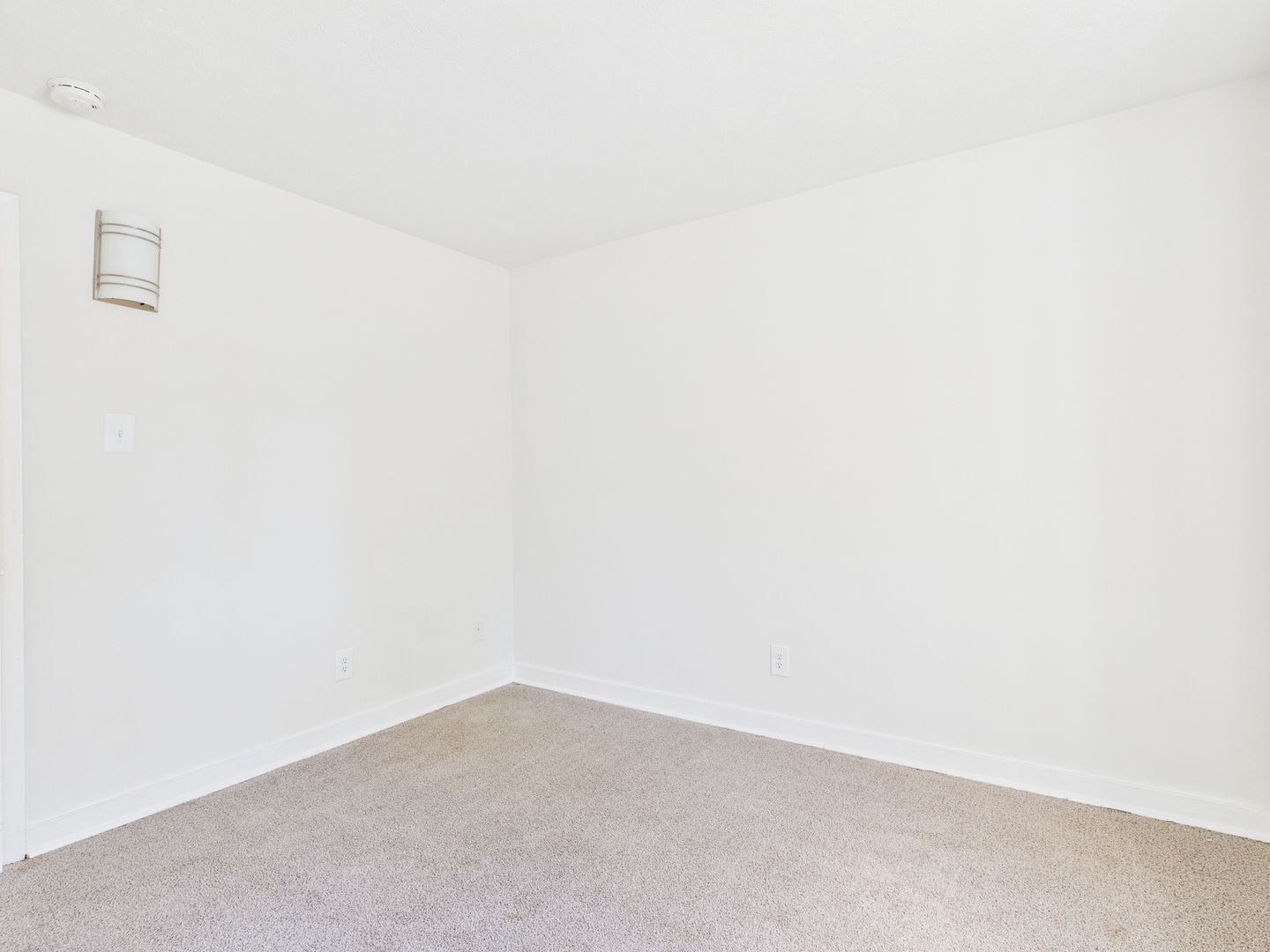 Building Photo - 3204 Midlothian Tpke