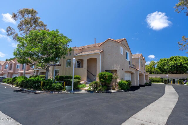 Building Photo - 805 Moby Dick Ln