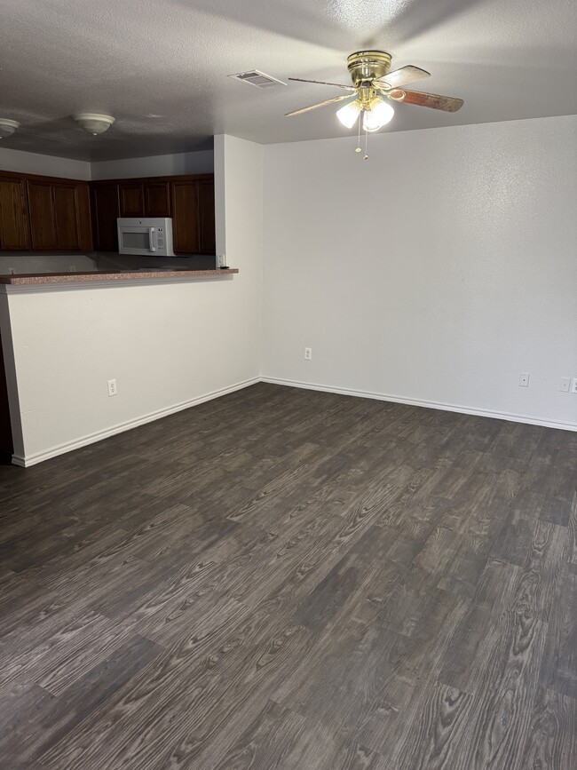 Building Photo - 108-B West