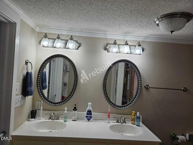 Building Photo - 408 W I St