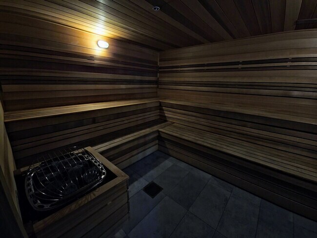 Building Photo - 190 SW 8th St