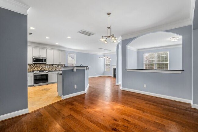 Building Photo - Luxury Living in High Point NC