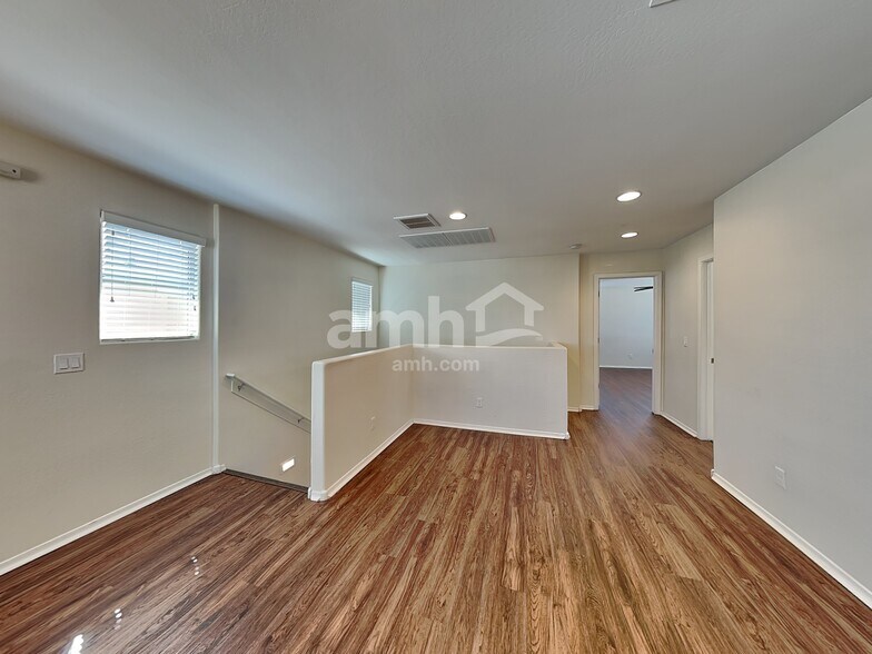 Building Photo - 1508 N Banning