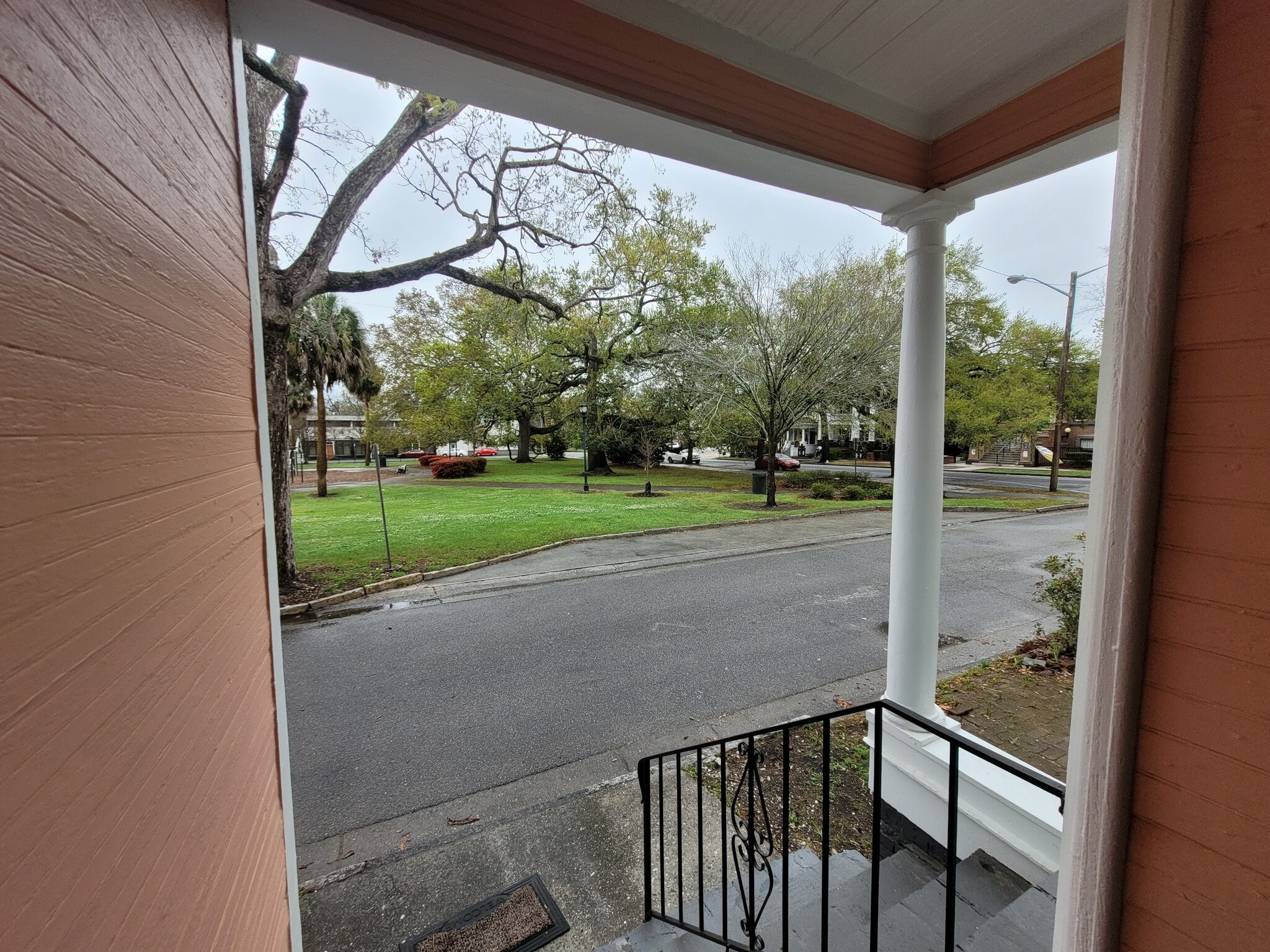 Front Porch, Overlooking Dixon Park - 1215 Java Pl
