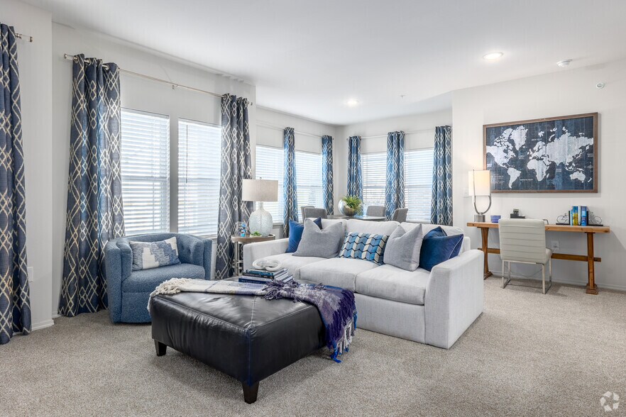 Primary Photo - Artisan Crossing Apts