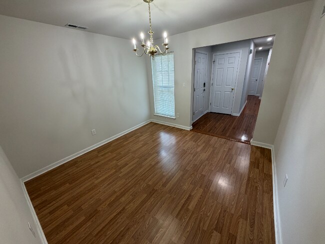 Building Photo - 45 Anchor Ln