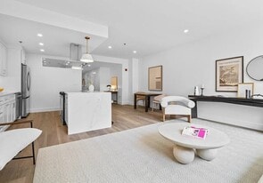 Building Photo - 205 7th Ave