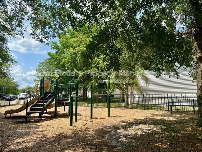 Building Photo - 1659 Biscayne Bay Cir