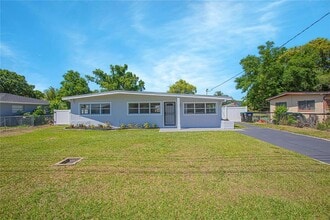 Building Photo - 4870 Seminole Ave