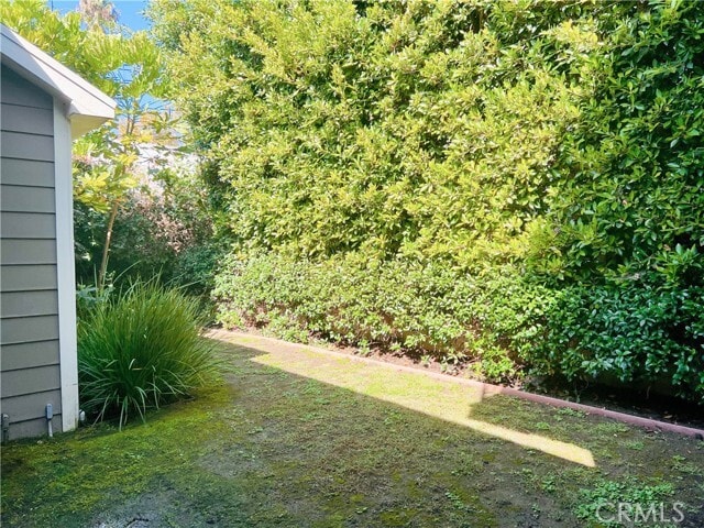 Building Photo - 1163 N Poinsettia Pl