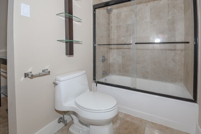 Building Photo - 603 Westgate Ave