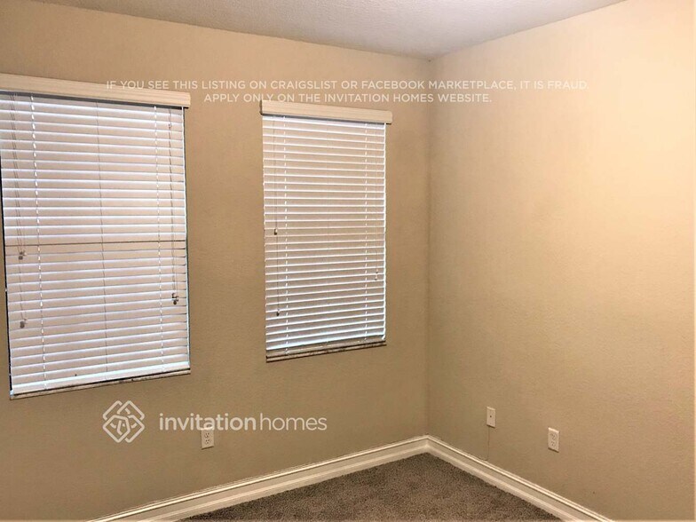 Building Photo - 11671 SW 13th Ct