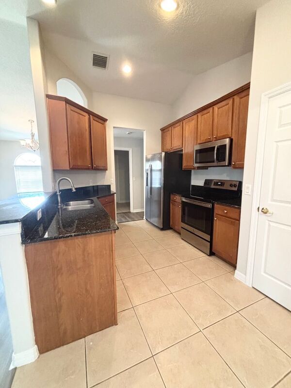 Building Photo - 3048 Verbena Dr