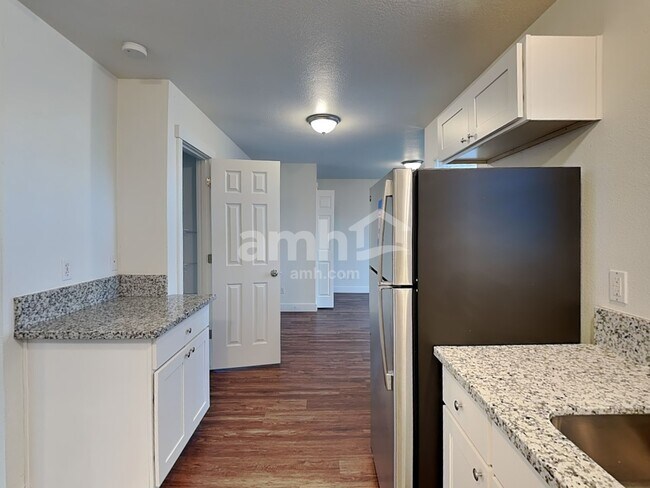 Building Photo - 16961 SW Cashew Way