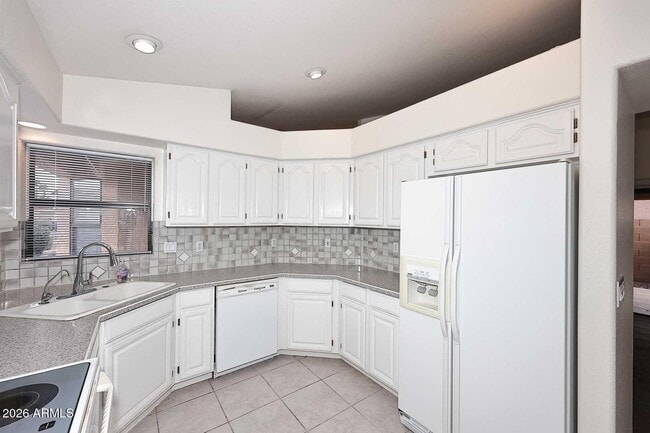 Building Photo - 12152 N Finch Dr