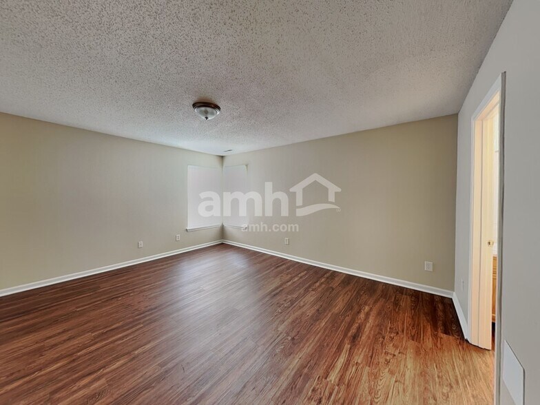 Building Photo - 4708 Whitview Ln