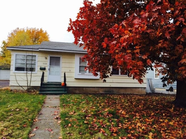 Building Photo - 3320 E 20th Ave