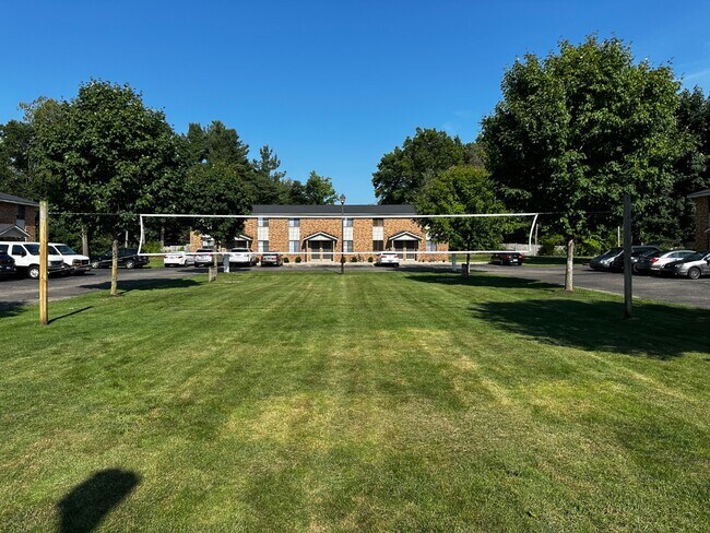 Building Photo - 475 W Mae Rose Ave