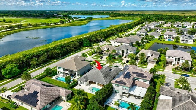 Building Photo - 19886 Meadowside Ln