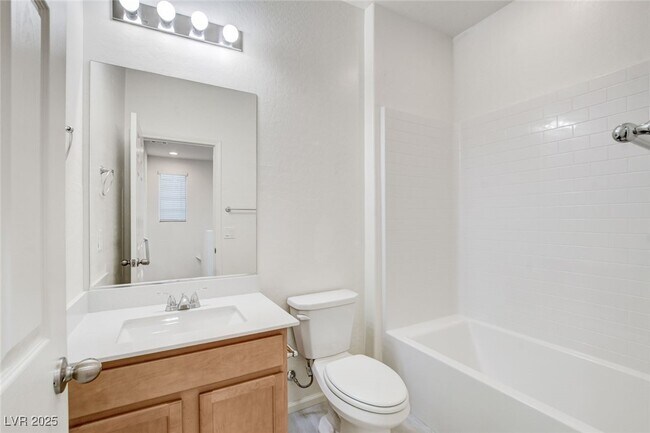 Building Photo - 11680 Hamilton Lk Ave