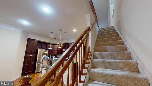 Building Photo - 5708 Callcott Way