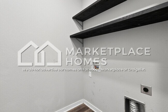 Building Photo - 439 N Otoe St