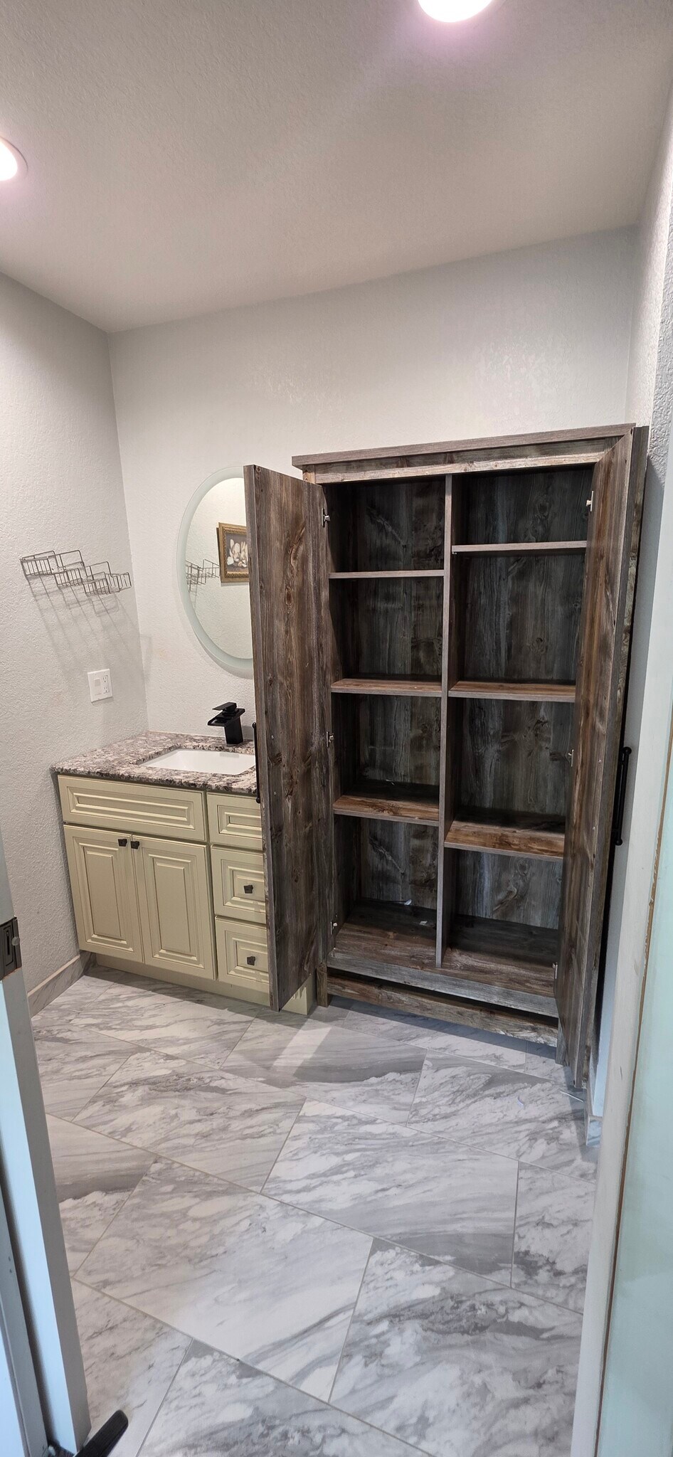 Master Bath - 985 Juniper Ct