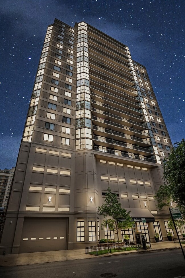 Building Photo - 33 W Delaware Pl