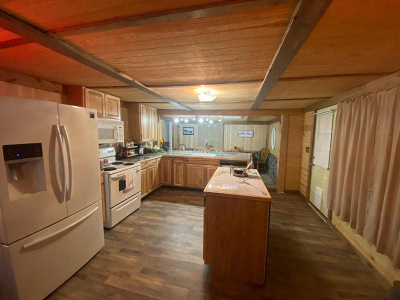 Building Photo - 6144 Madison 6351