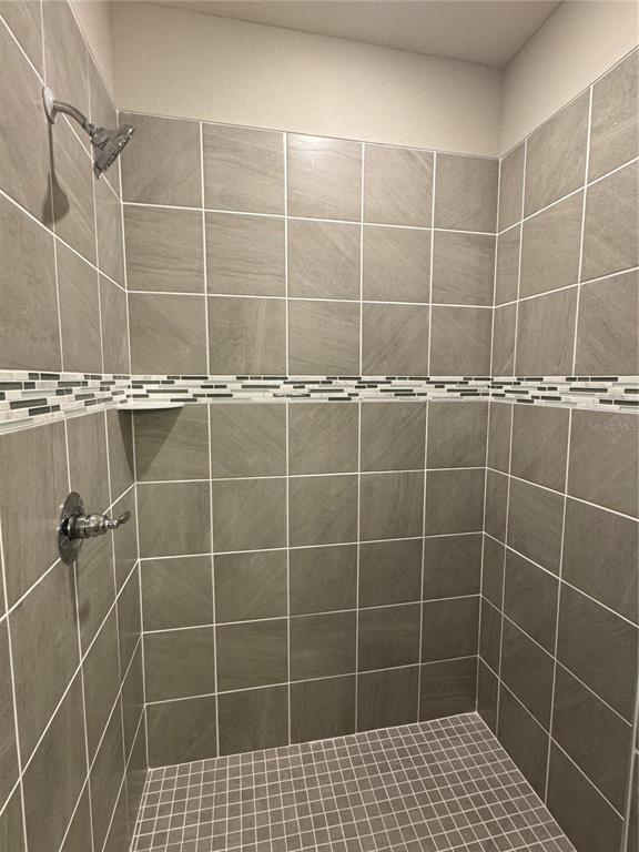 Building Photo - 1008 Aruba Ave