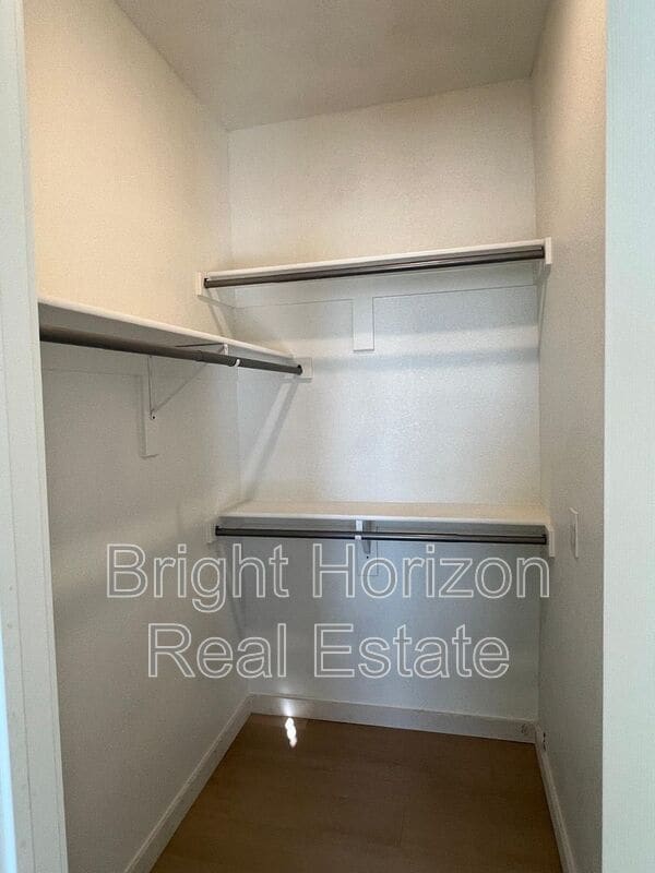 Building Photo - 3409 Valley Vista Dr