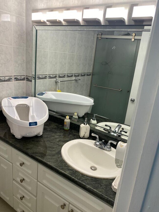 Building Photo - 9440 W Flagler St