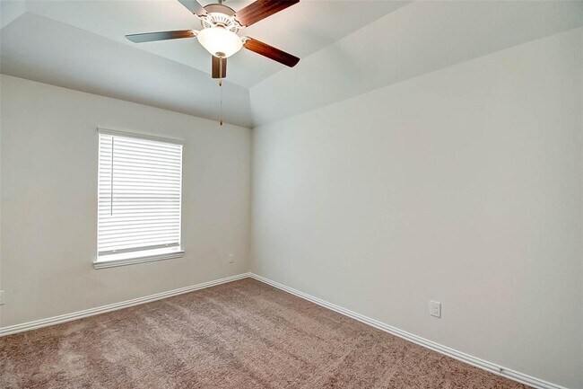 Building Photo - 2218 Pumpkin Patch Ln