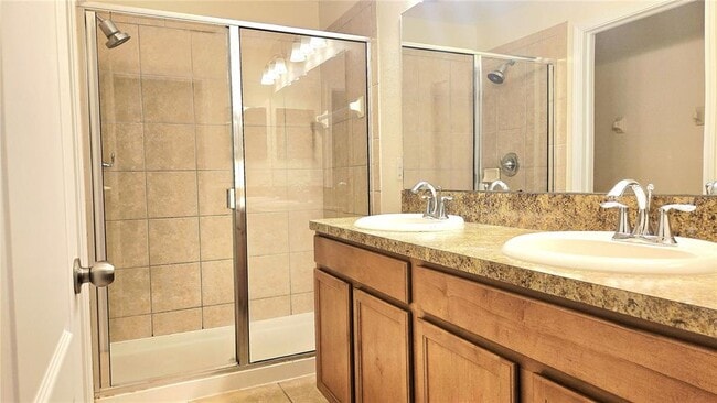 Building Photo - 405 Carina Cir