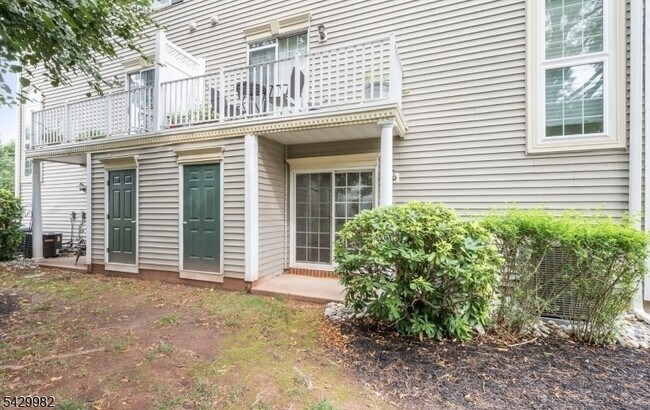 Building Photo - 3702 Riddle Ct