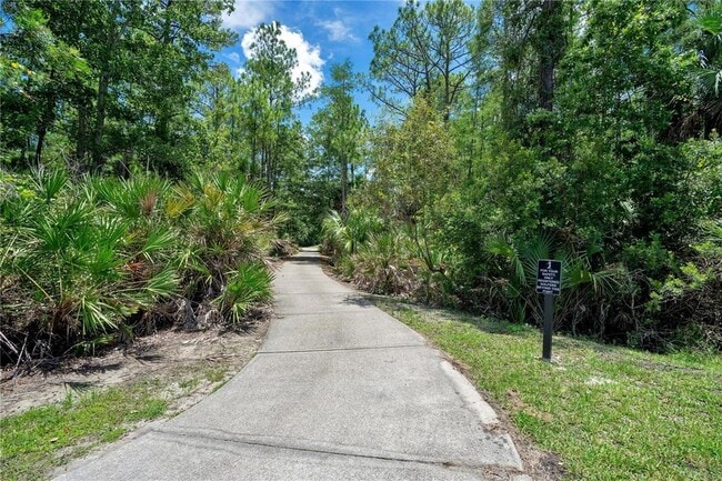 Building Photo - 2615 Lakemoor Dr