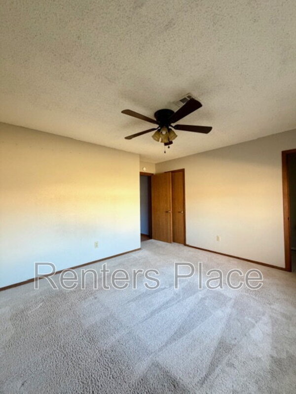 Building Photo - 11805 E 81st St N