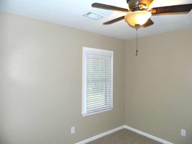 Building Photo - Home for Rent - 139 Spring Lakes Drive