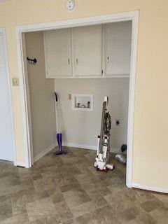 Building Photo - 817 Kenwood Dr