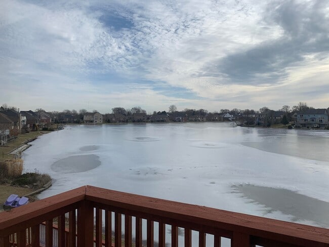 Building Photo - 1698 Mackwood Rd