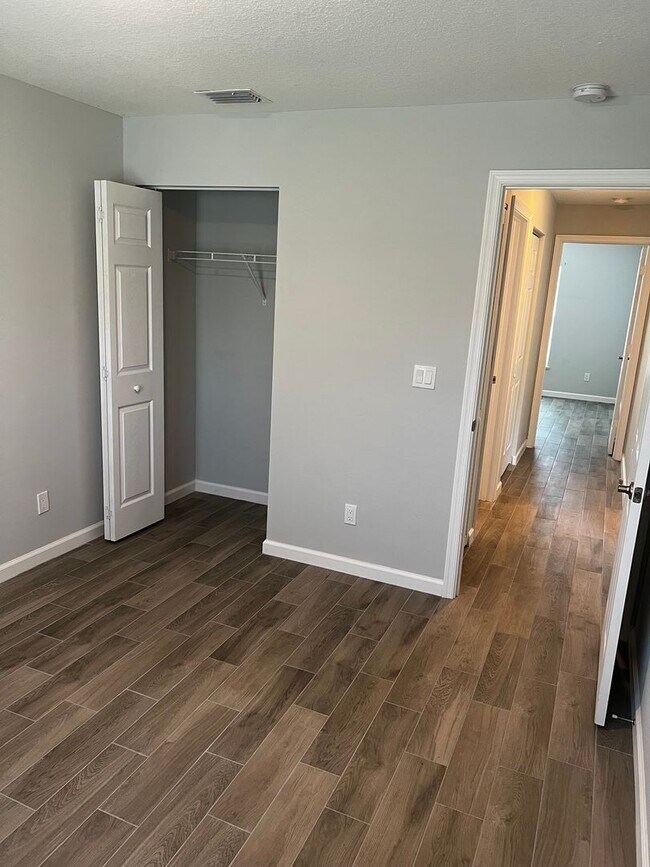 Building Photo - CHARMING 3 BEDROOM, 2 BATH HOME BUILT IN 2022 IN EAST STUART