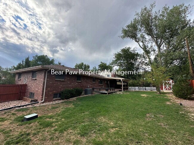 Building Photo - Spacious 5-Bedroom Retreat in Golden, CO
