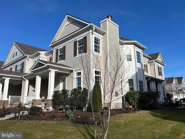 Building Photo - 30 Hamilton Dr