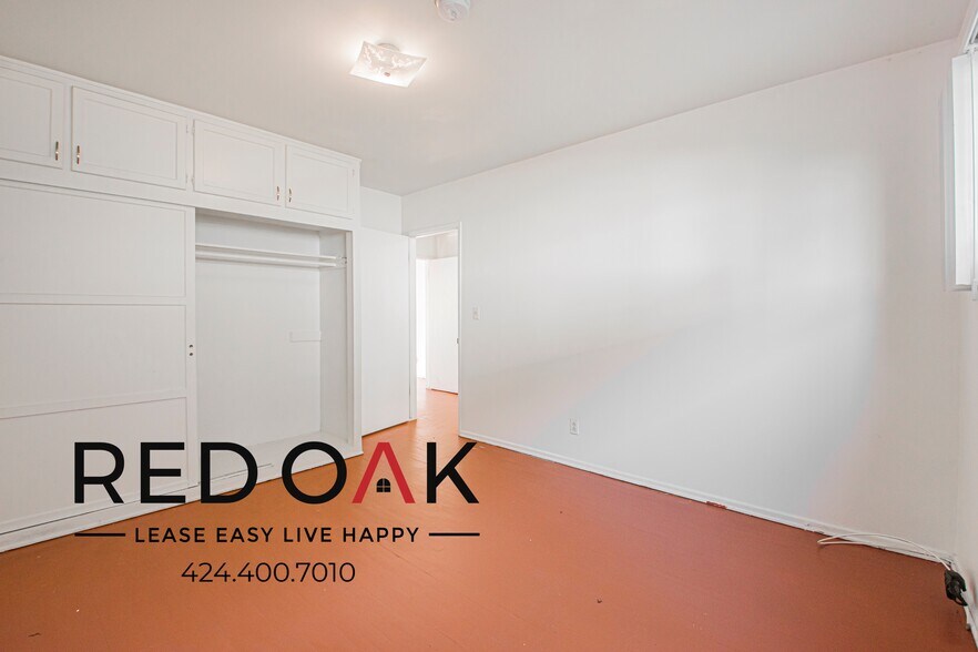 Building Photo - 436 Normandie Pl