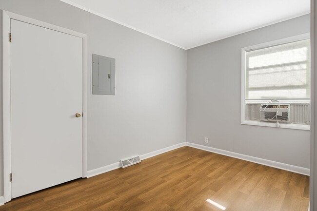 Building Photo - Modest East Asheville 3-Bedroom with Garage & Fenced-In Backyard