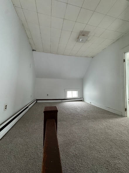 Building Photo - 69 Pleasant St