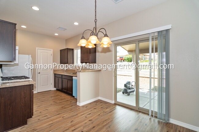 Building Photo - 4734 N Ocotillo Dr
